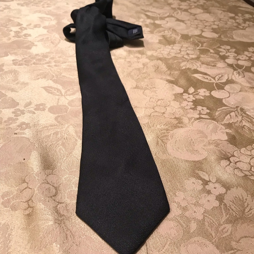 Black American Living Tie